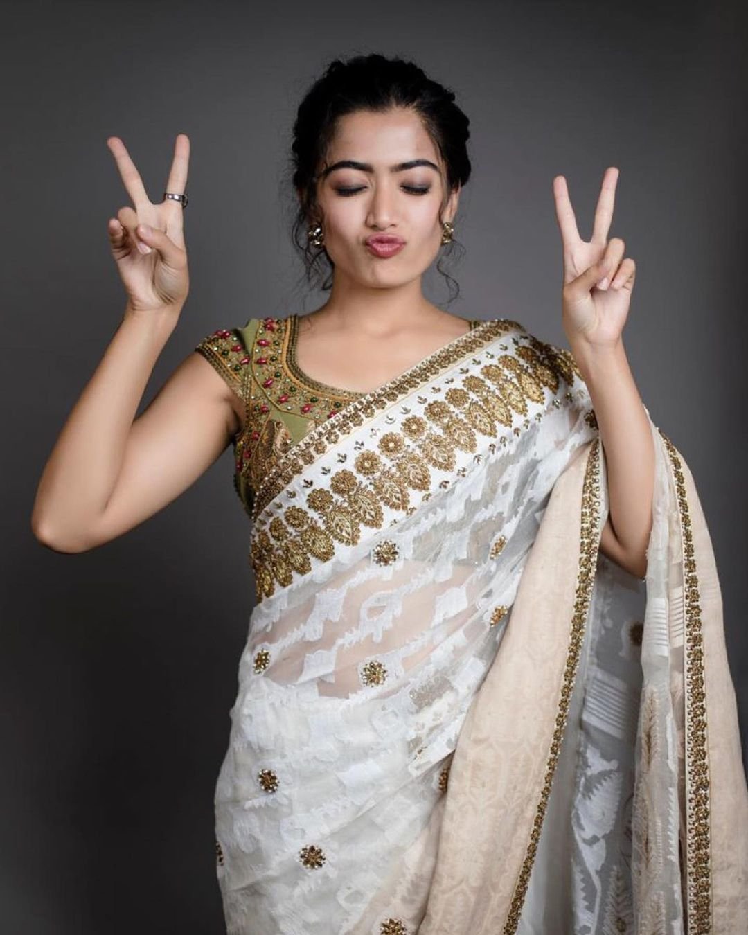 Expression Queen Rashmika Mandanna's crazy photos that will make you charm  - See Latest