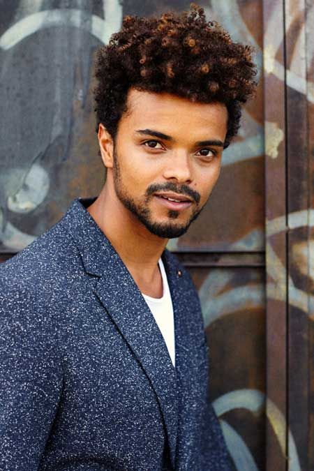 Eka Darville