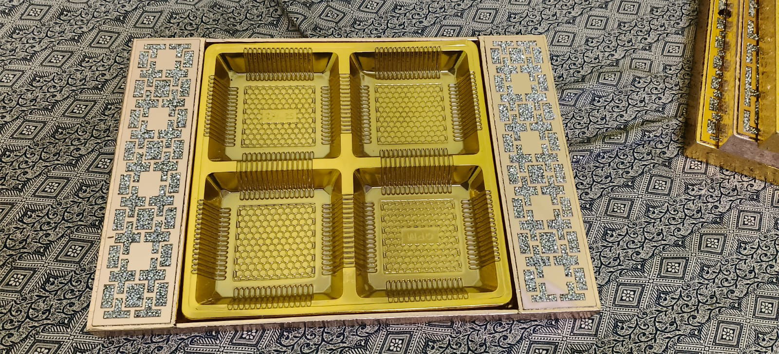 4 khana dry fruits tray  Image