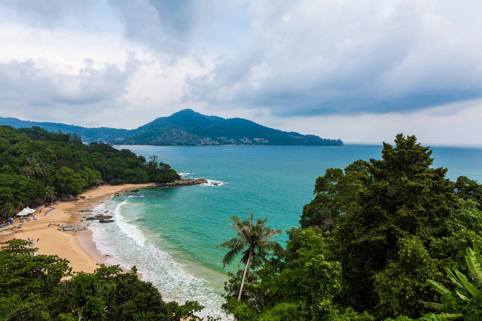 aerial-shot-tropical-island (1)