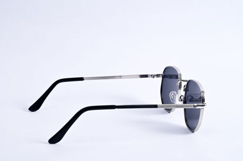 Stylish Square Metal Frame UV Protection Sunglasses for Men & Women Image