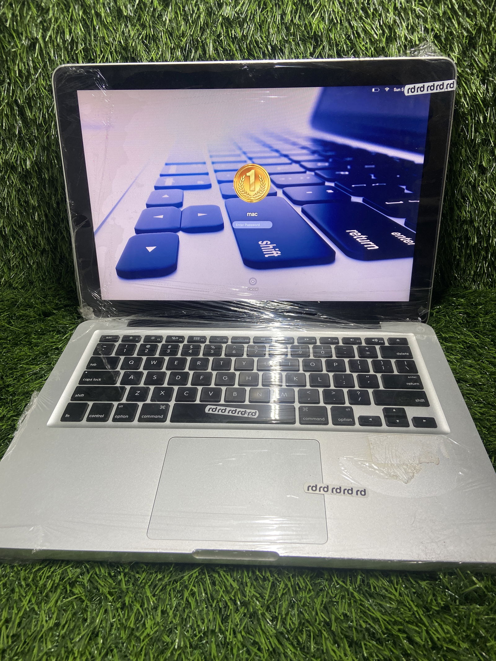 Refurbished) Apple Macbook Pro A1278 Intel I5 (8 GB RAM/ 512GB SSD