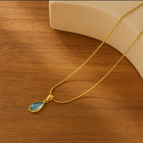 Golden chain Image