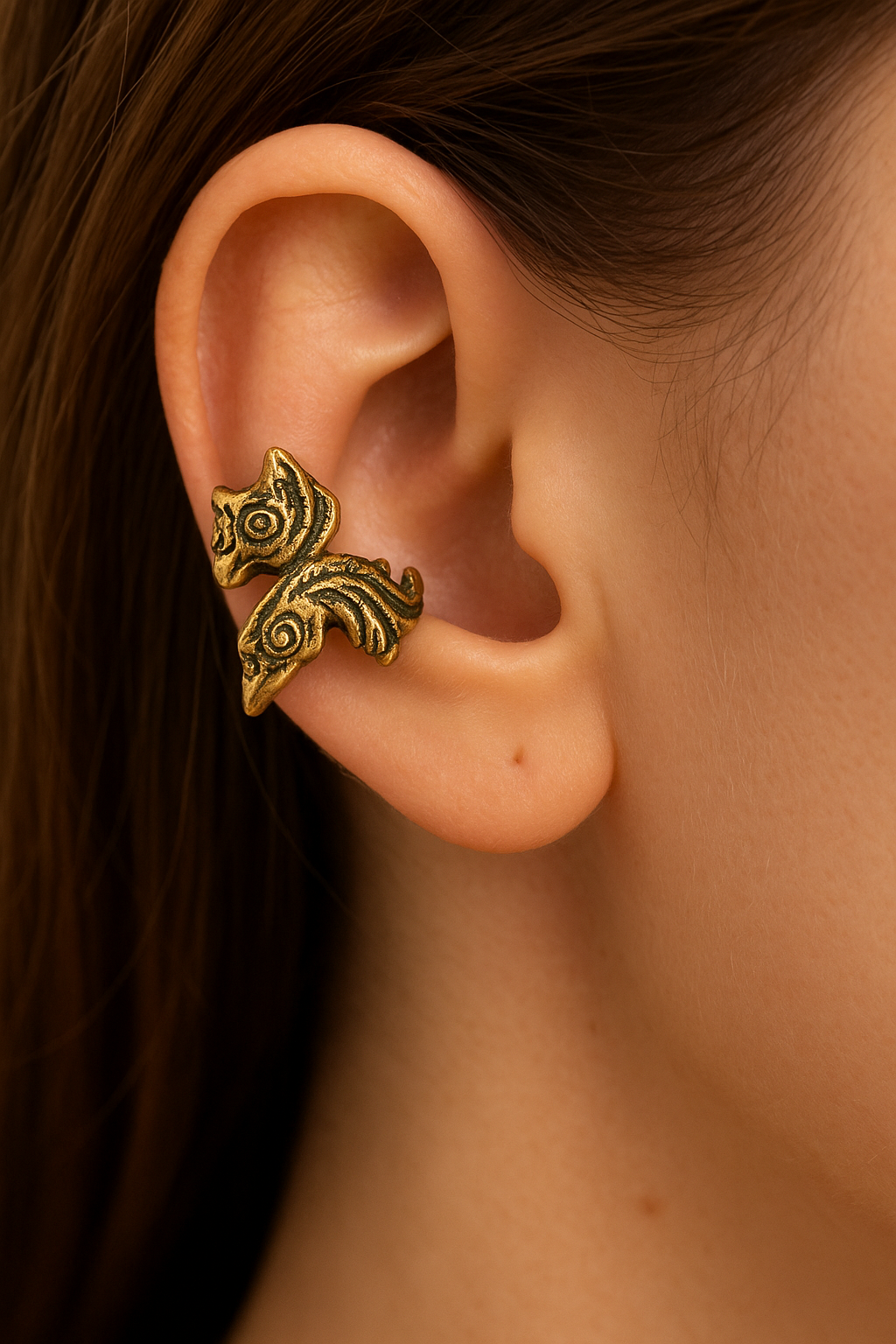 One-sided ear cuff 