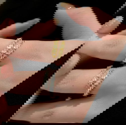 The Luxe Interlock Diamond Band