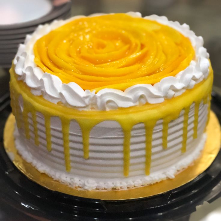MANGO FLAVOUR CAKE Image