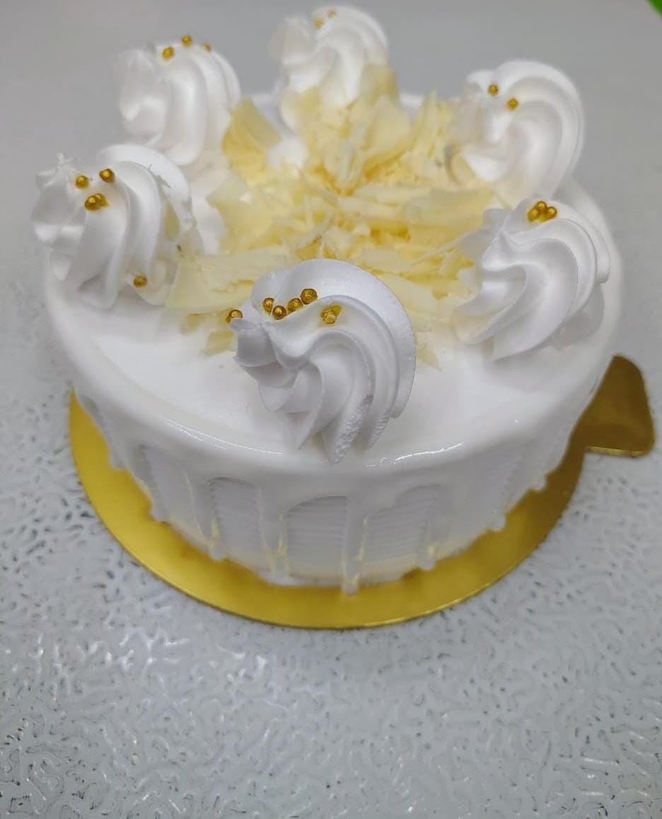 WHITE FOREST CAKE Image
