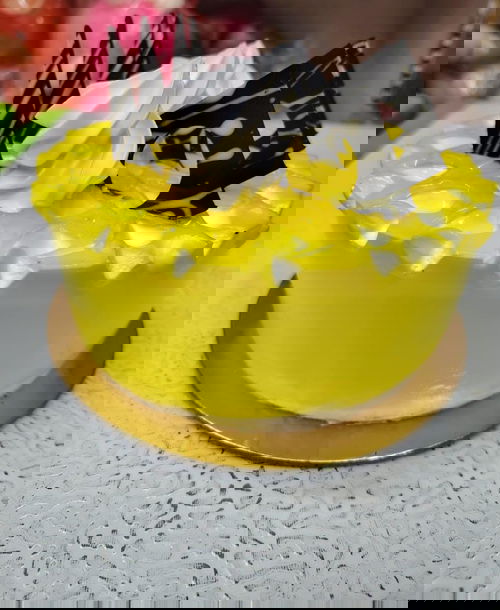 PINE APPLE FALVOUR FRESH CAKE