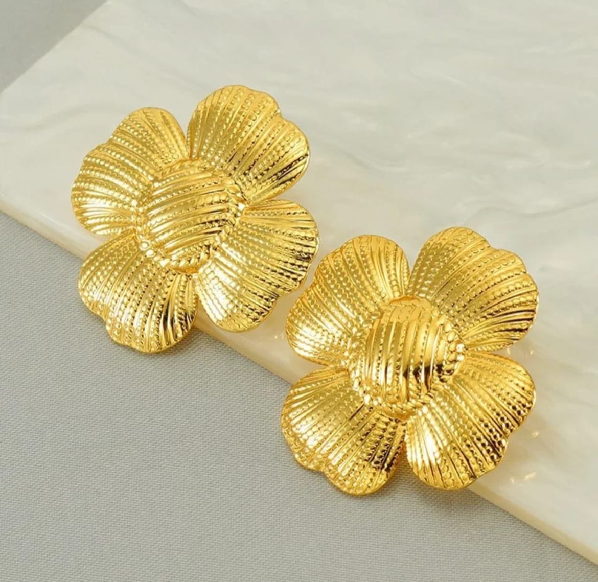  STAINLESS STEEL FLOWER EARRINGS