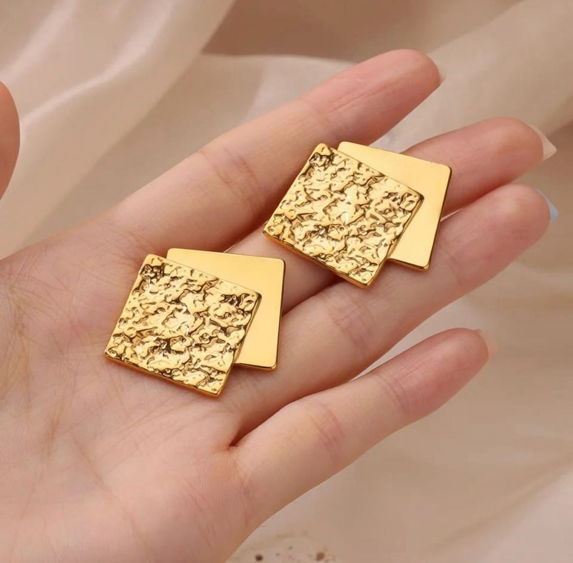 STAINLESS STEEL EARRRINGS