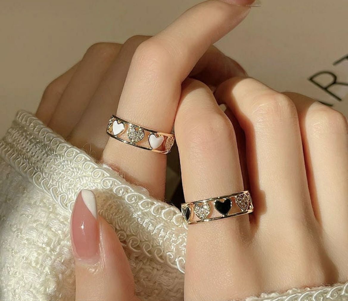 ZIRCON HEART RING Image