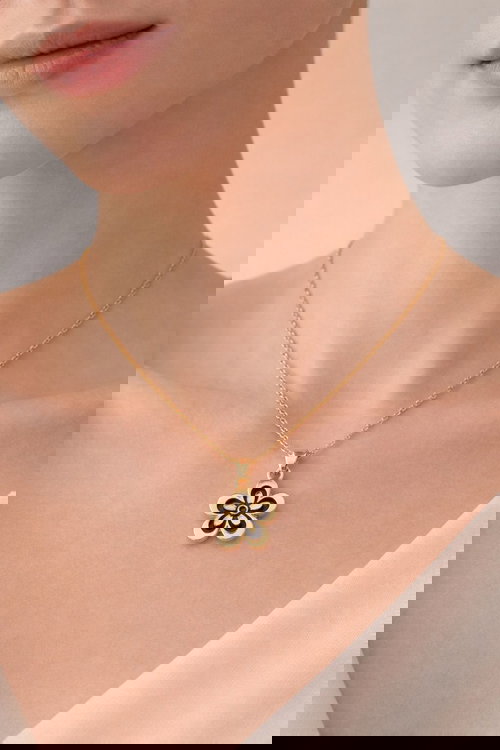 Elegant Black Flower Gold-Tone Chain Necklace Image