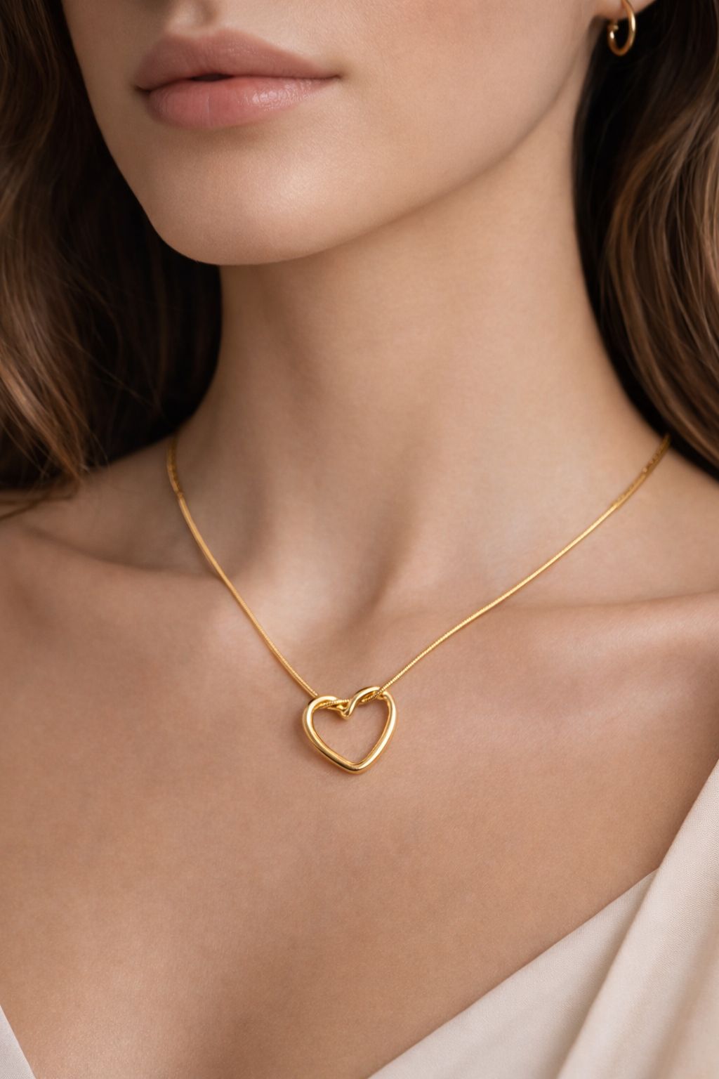 Elegant Gold Heart Pendant Necklace with Delicate Chain Image 