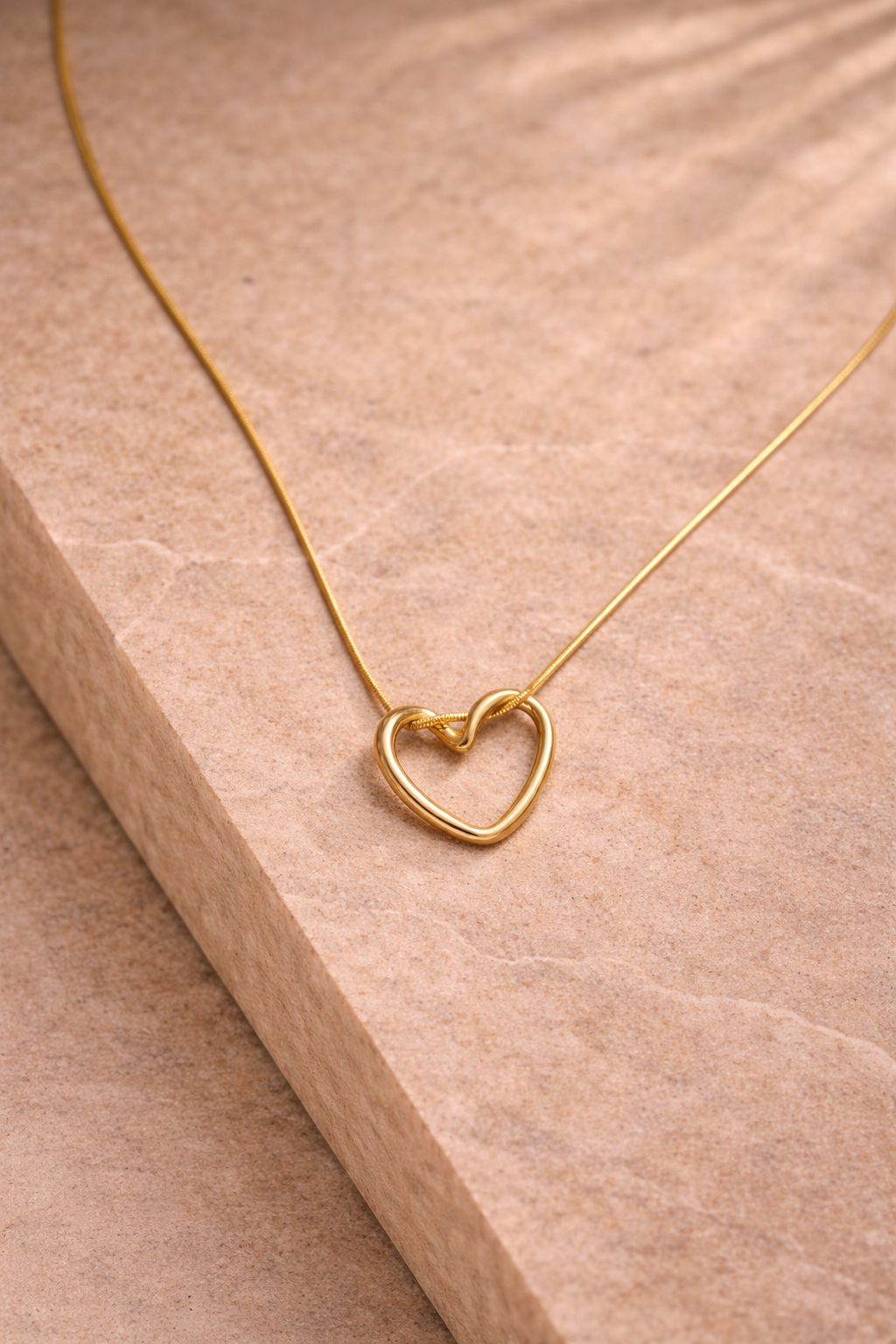 Elegant Gold Heart Pendant Necklace with Delicate Chain Image 