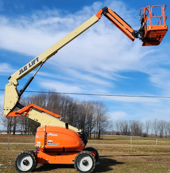JLG 600 AJ Image 