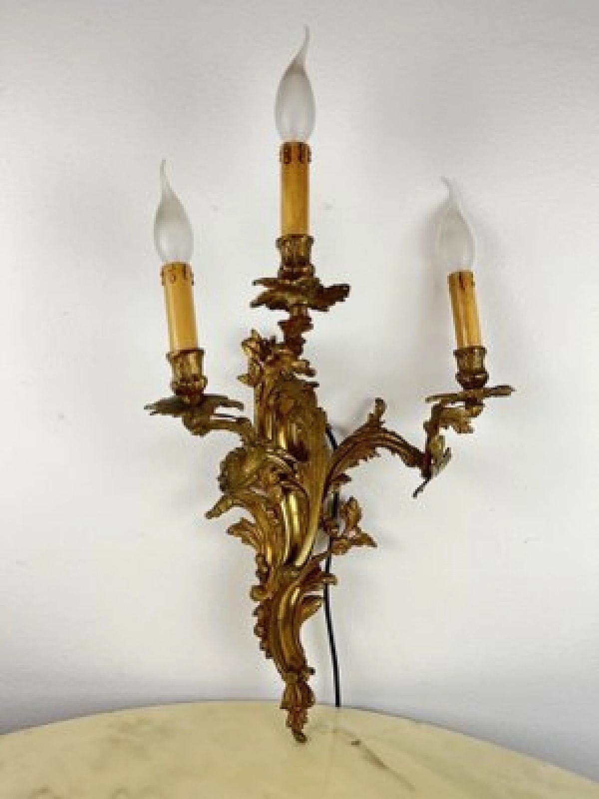 Antique Style Brass Chandelier – Timeless Luxury Ceiling Light Image 