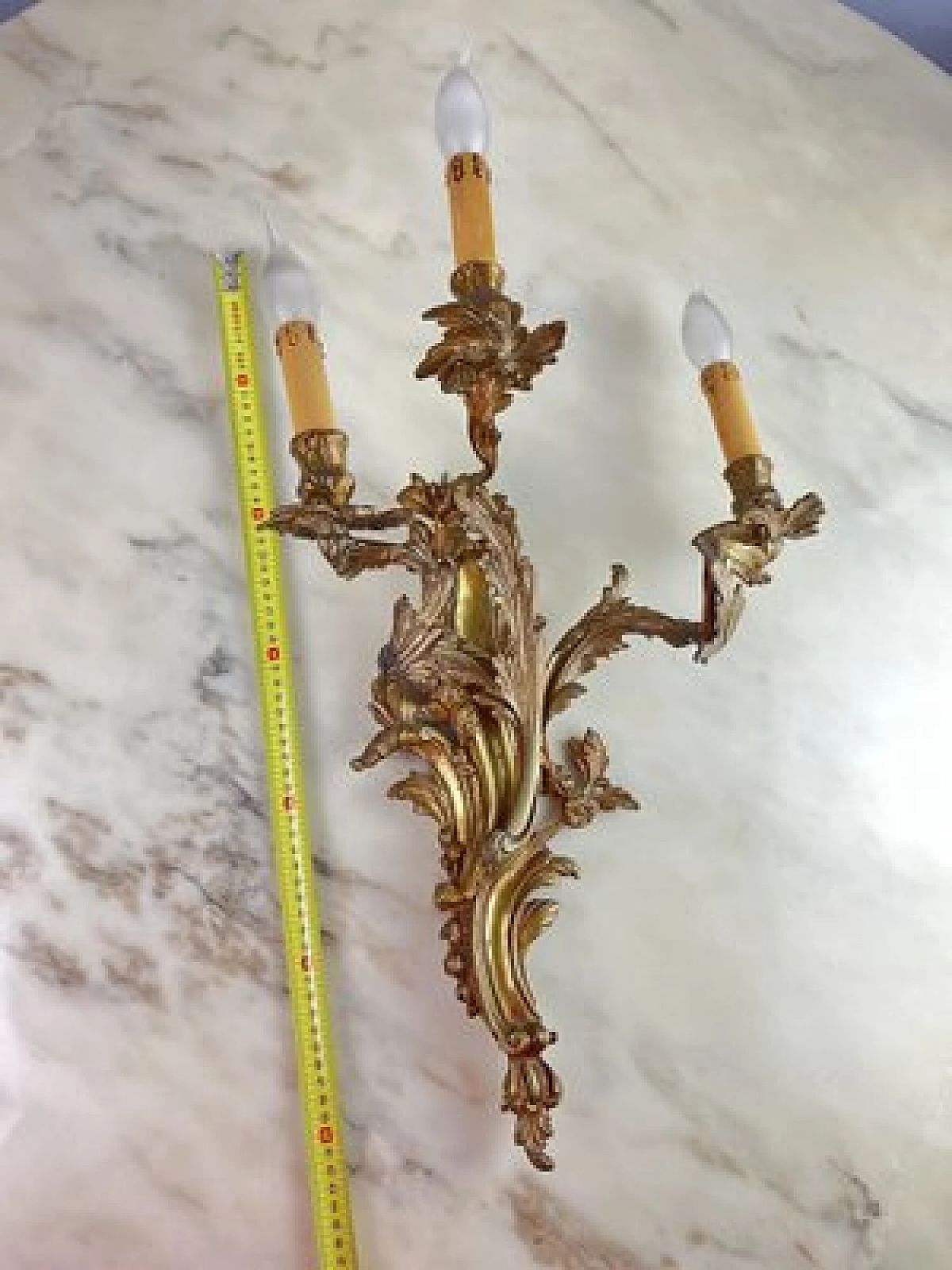 Antique Style Brass Chandelier – Timeless Luxury Ceiling Light Image 