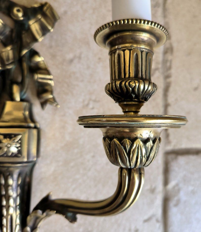 Vintage French Louis XVI Style Wall Sconce Image 