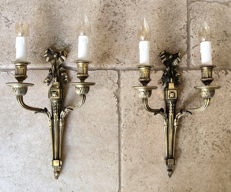 Vintage French Louis XVI Style Wall Sconce Image 