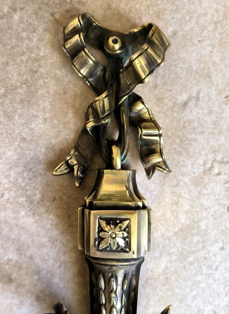 Vintage French Louis XVI Style Wall Sconce Image 