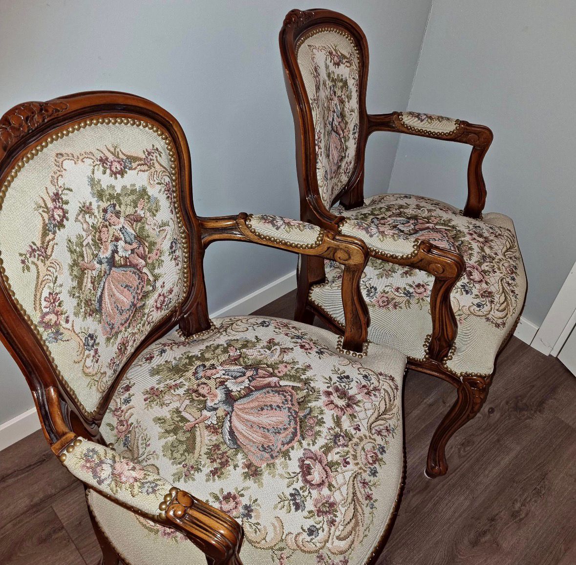 Louis XV Royal Arm Chairs – (Single Piece) Image 