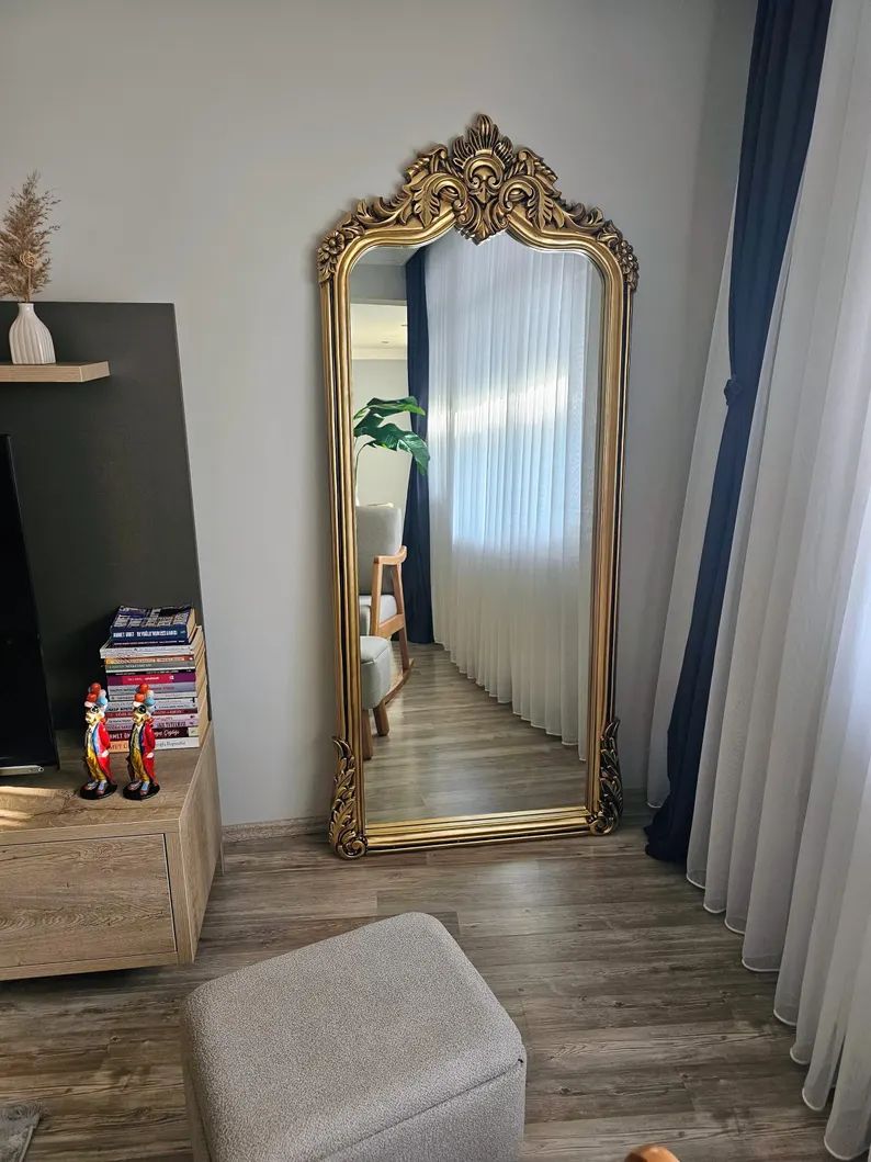 Rococo Styled Royal Mirror Image
