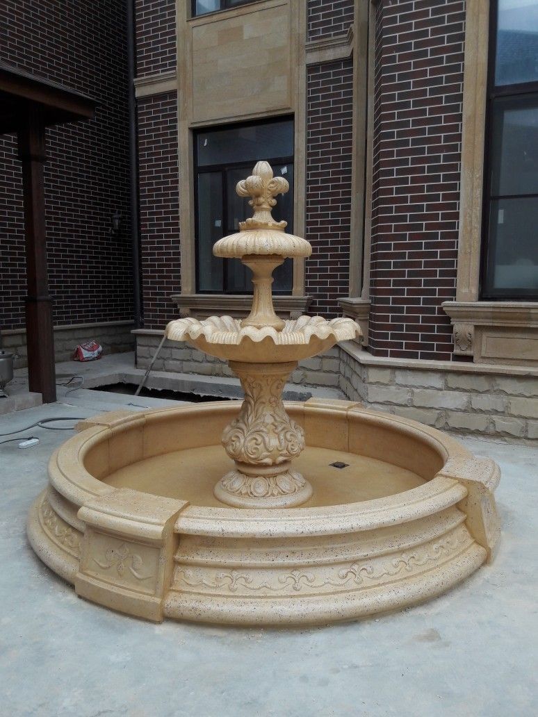 Renaissance Fountains – Luxury Garden Statement Fountain Image 