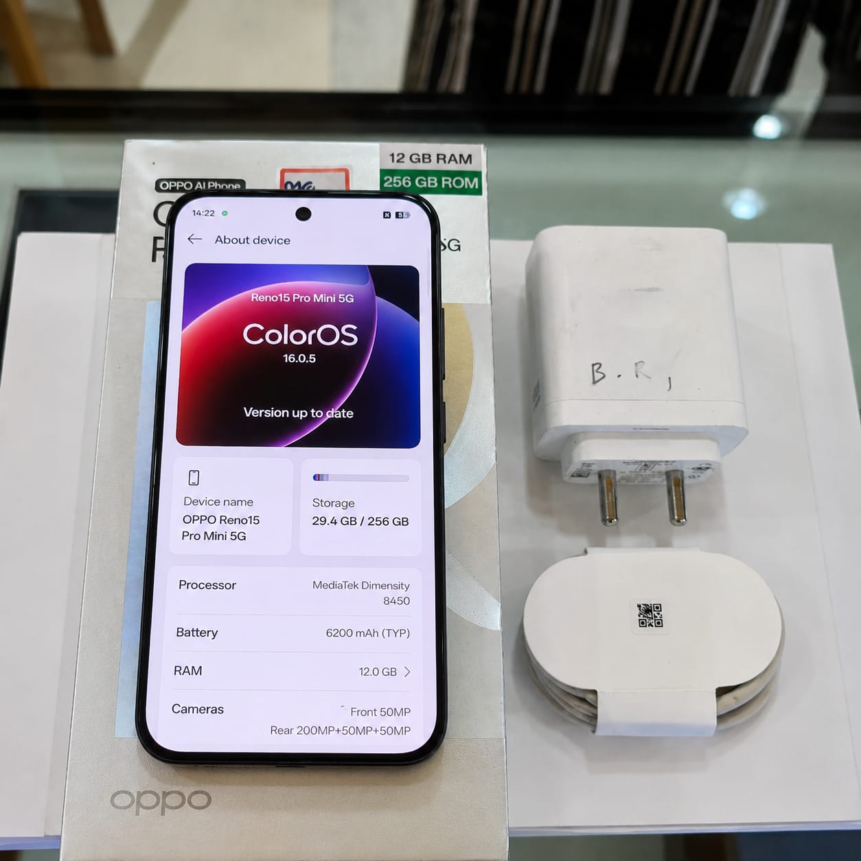 OPPO RENO 15 PRO MINI 5G Image 