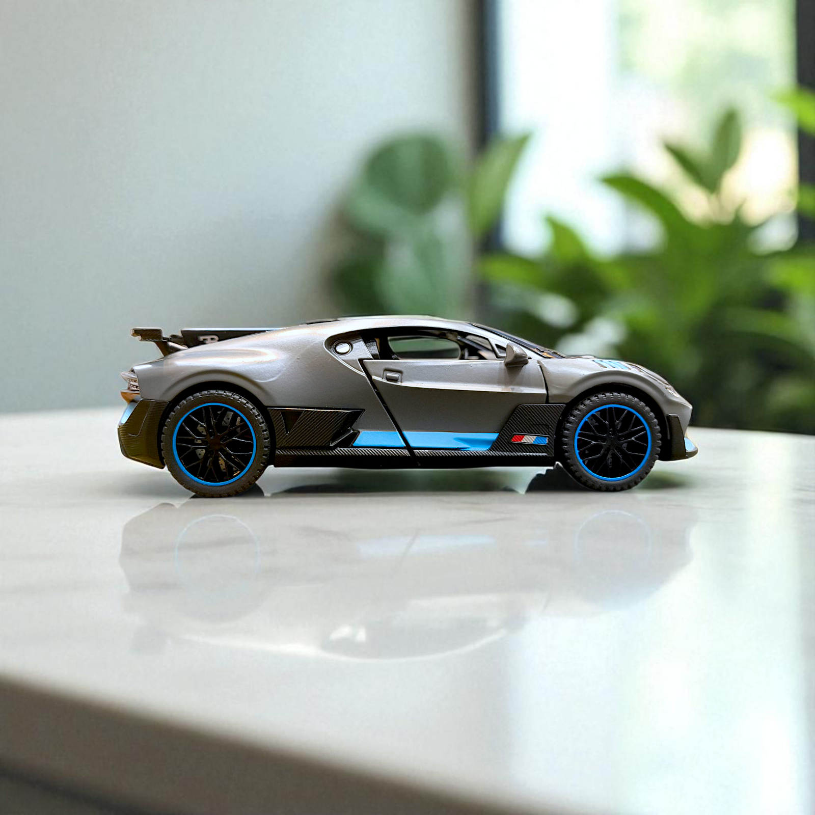 Bugatti Divo Die-Cast 1:32 Scale  Sports Car Model (Grey) Image