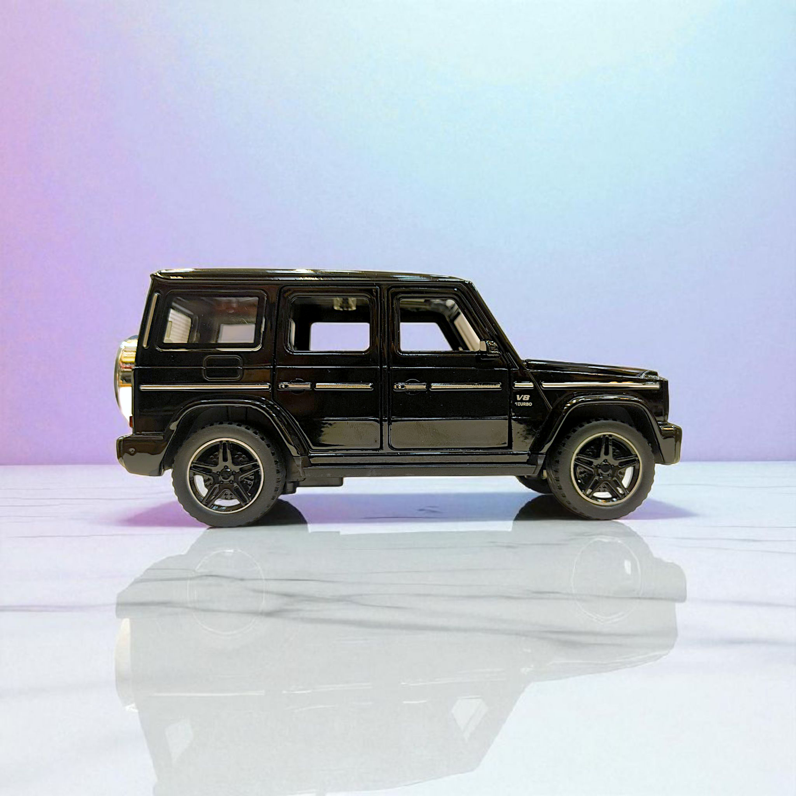 Mercedes-Benz G-Wagon 1:32 Diecast Model Car with Lights, Sound & Pull Back Action Image