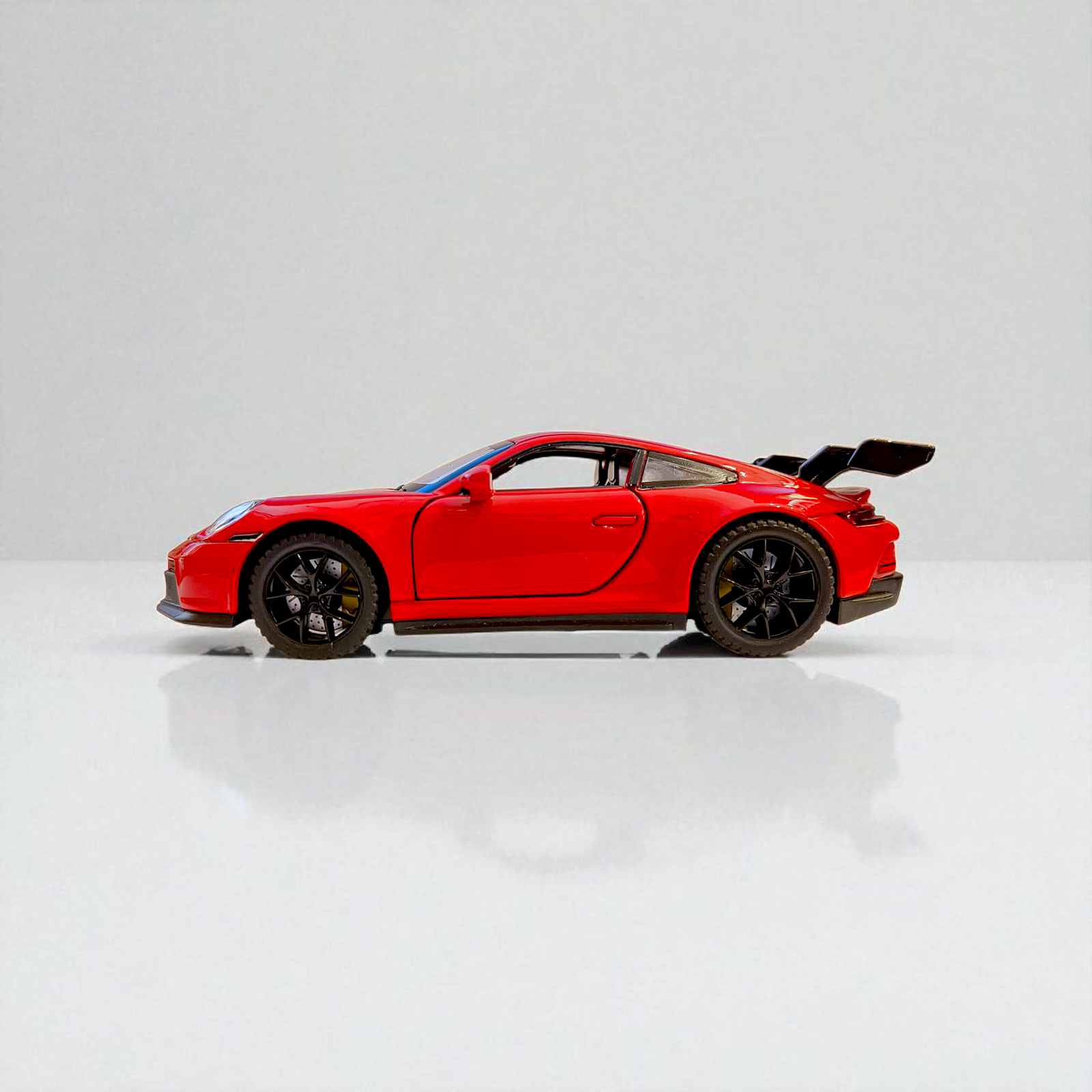 Porsche 911 GT3 1:32 Diecast Model Car with Sound & Lights Image