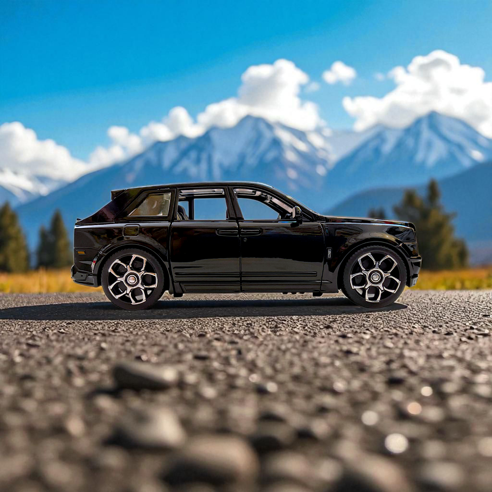 Rolls-Royce Cullinan Die-Cast Collectible SUV 1:32 with Realistic Sound & Action Image