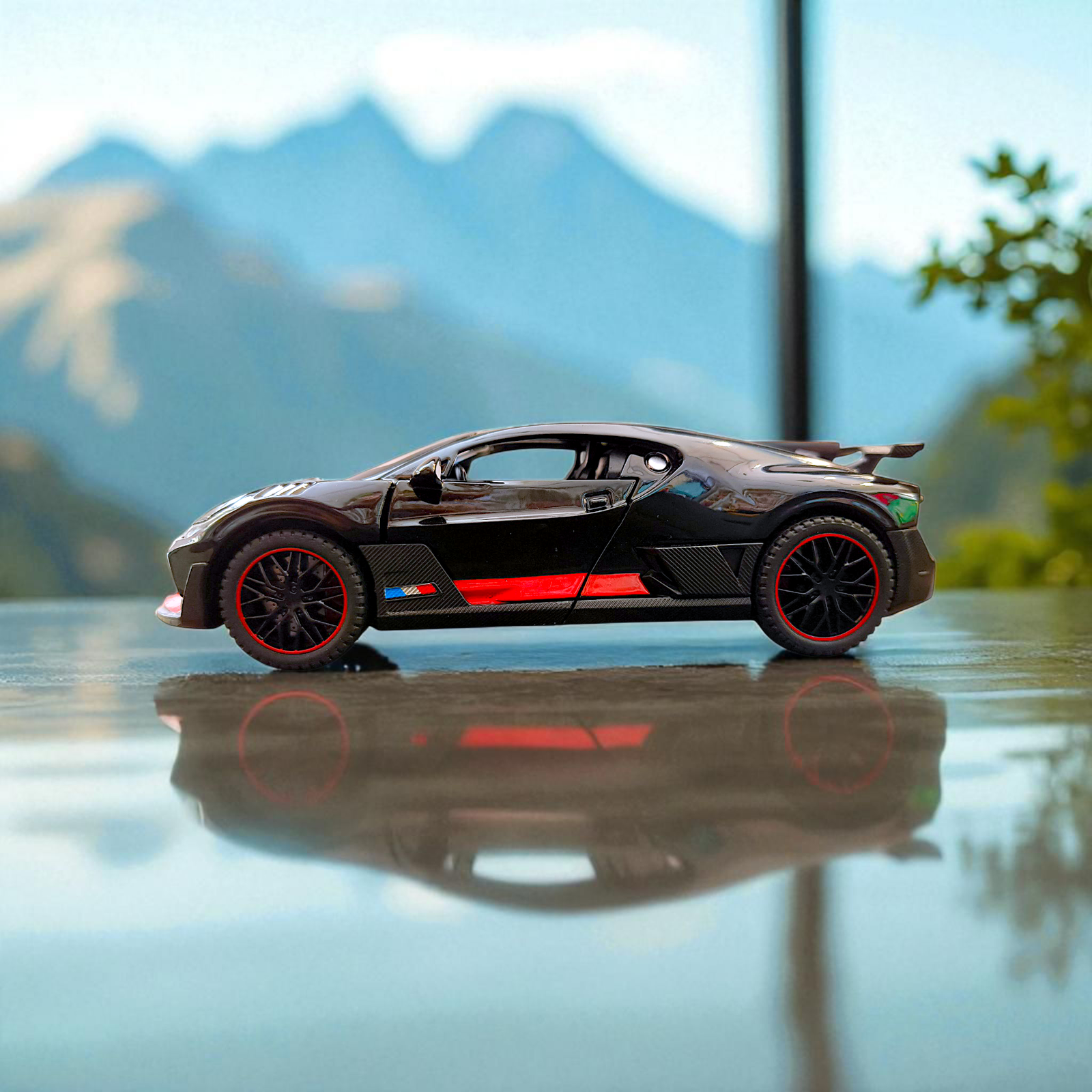 Bugatti Divo 1:32 Die-Cast Model Car with Pull-Back Action & Realistic Sound Image