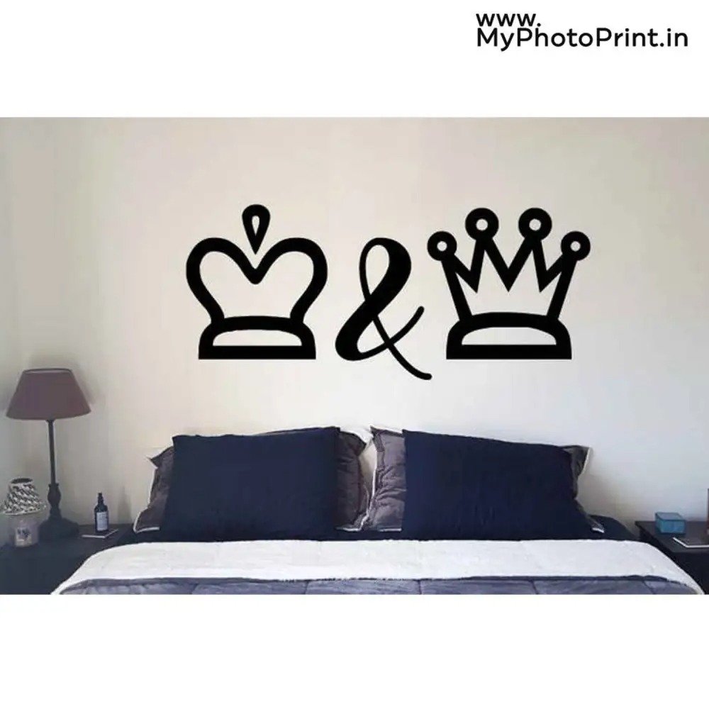 990856_king-and-queen-wooden-wal