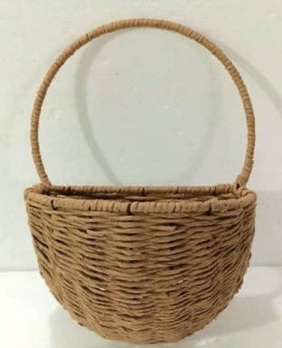 Iron & Rafiya Yarn Wall Hanging Basket