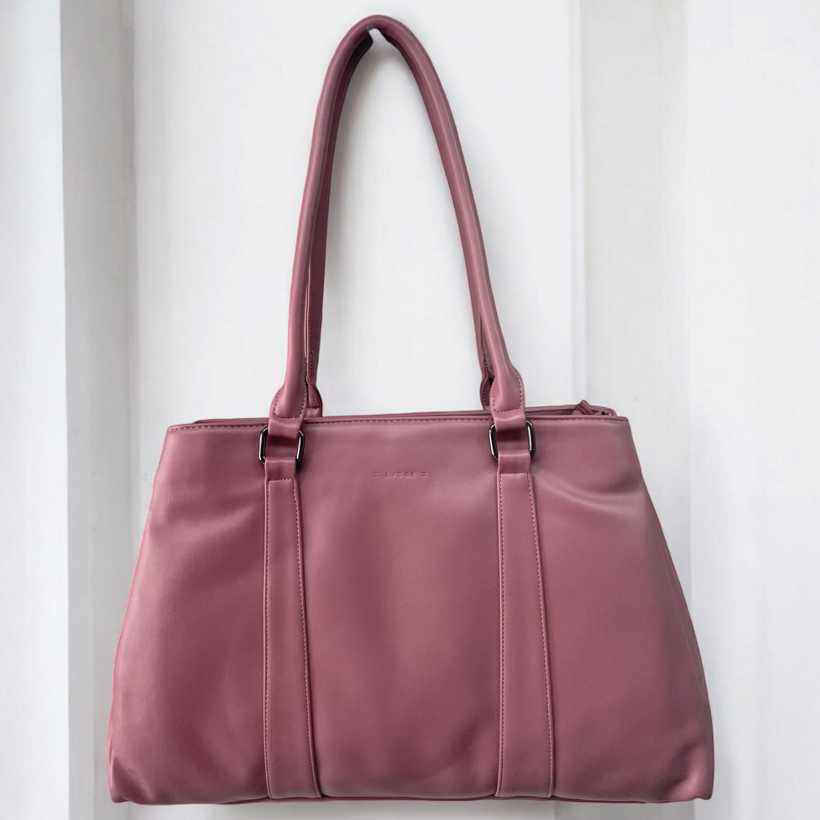 EVOKE Luxe Handbag Image 