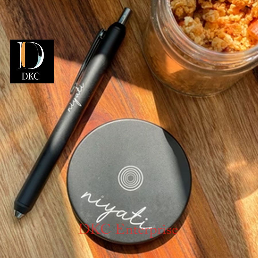 DKC Hector 13 MAGNETIC PEN WITH STAND