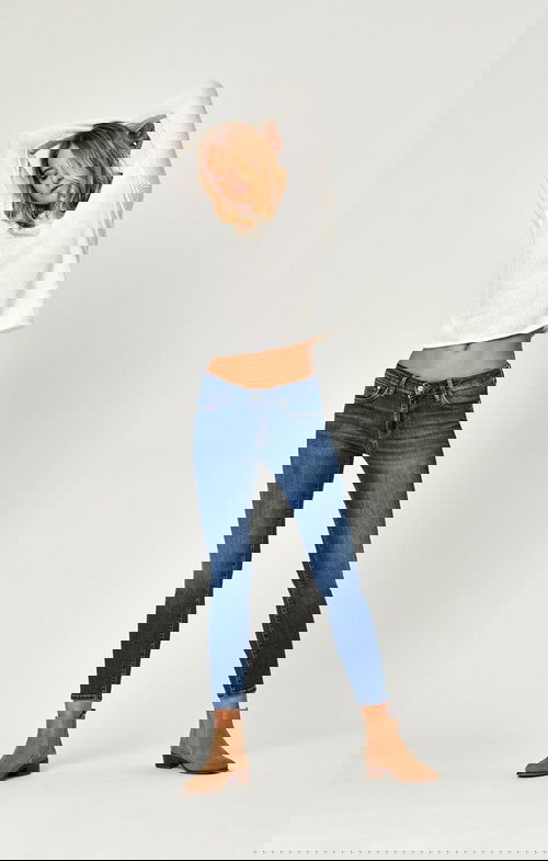 ADRIANA ANKLE SUPER SKINNY IN MID SUPERSOFT Image