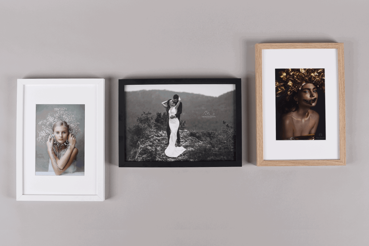 PREMIUM PHOTO FRAMES Image