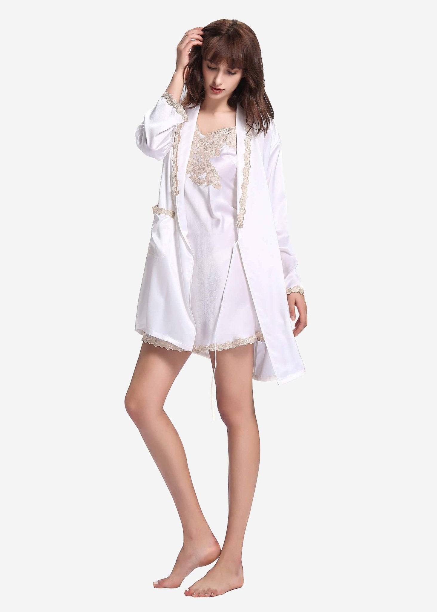 Nightgown & Robe Set With Delicate Lace Image