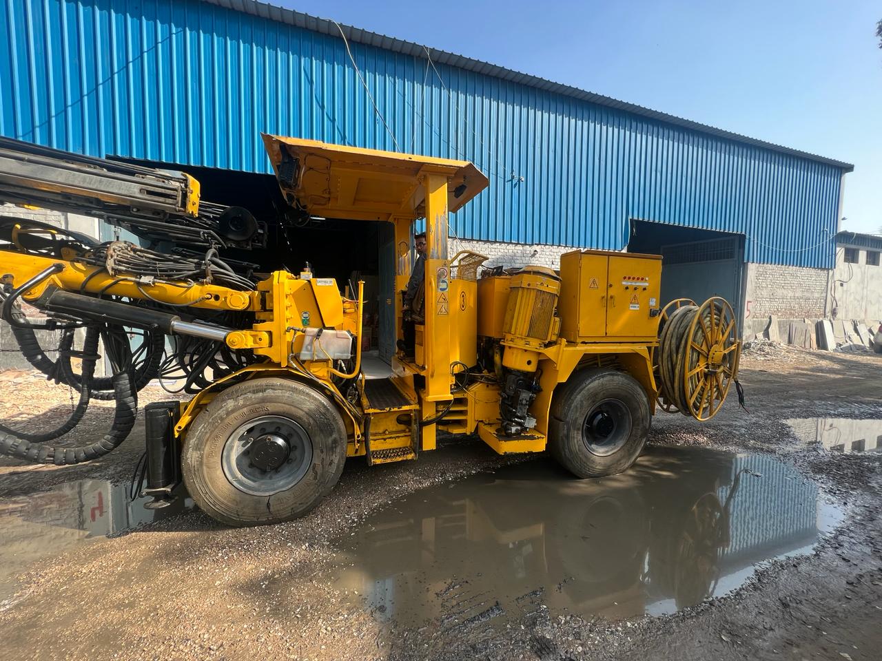 Atlas Copco 282 Image