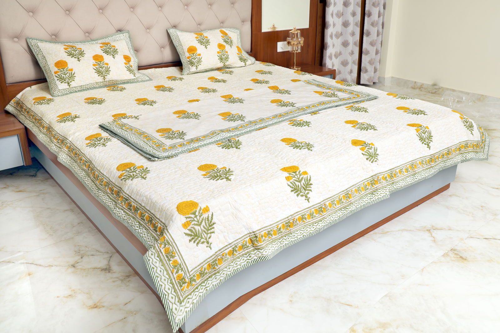 Hand Block Printed Cotton King & Queen Size Bedsheet Image