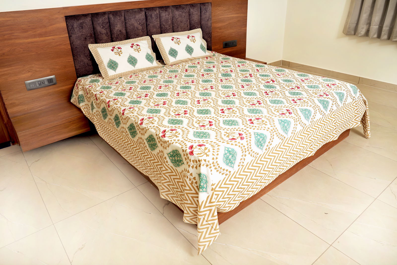 Hand Block Printed Cotton Queen Size Bedsheet Image