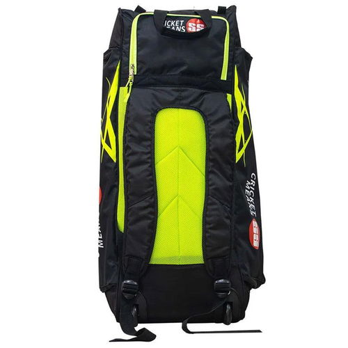 SS Stunner Duffle Cricket Kit Bag With Wheels