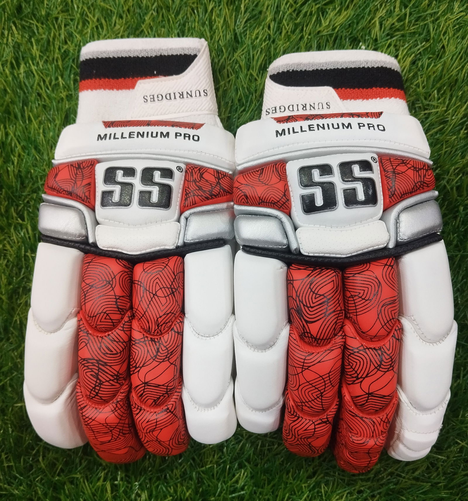 SS Millenium Pro Cricket Batting Gloves Image