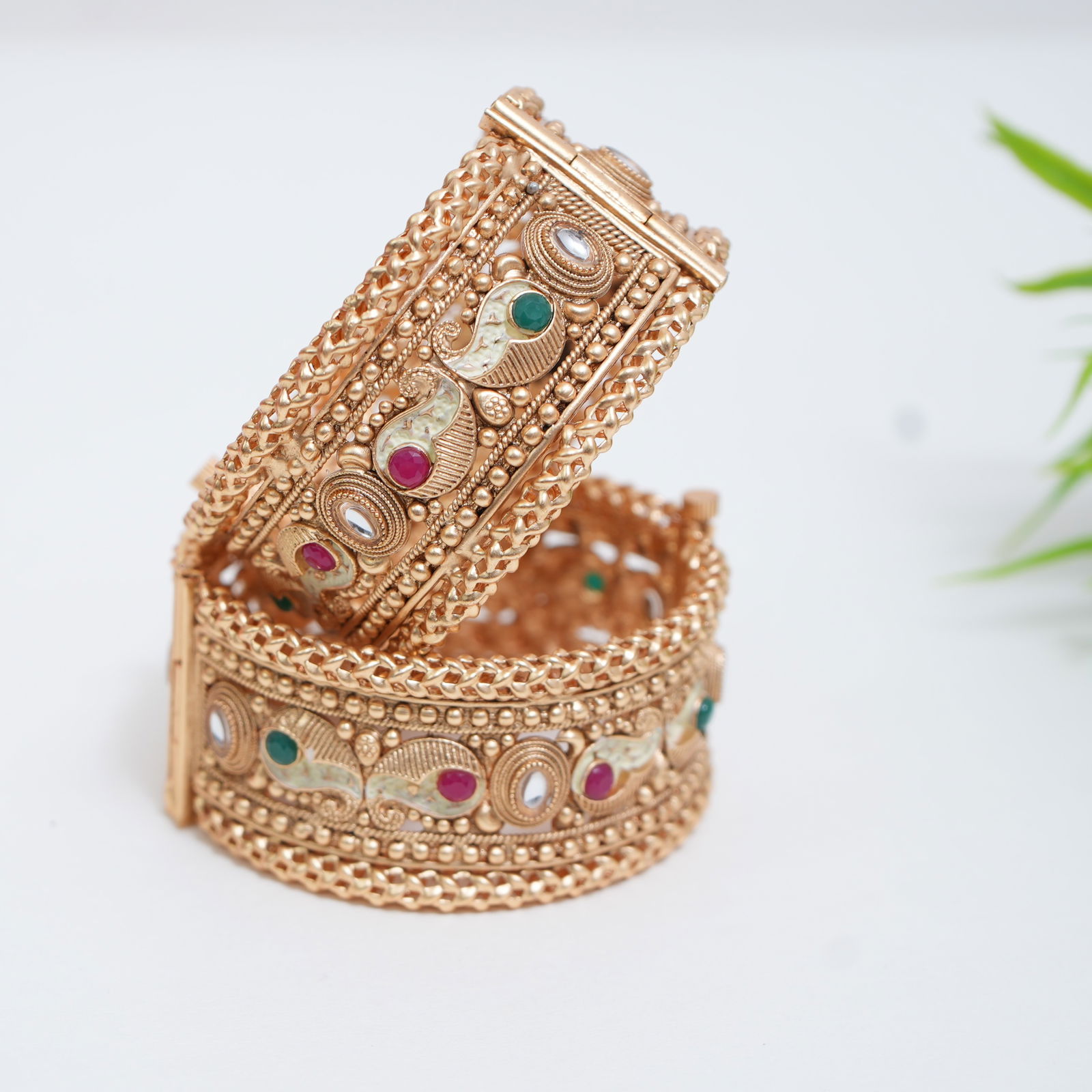 Regal Kundan Antique Gold-Plated Kada Set