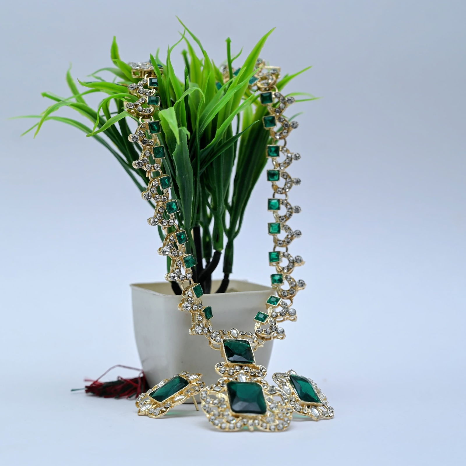 Neeta Ambani Green Necklace Set with Matching Earrings
