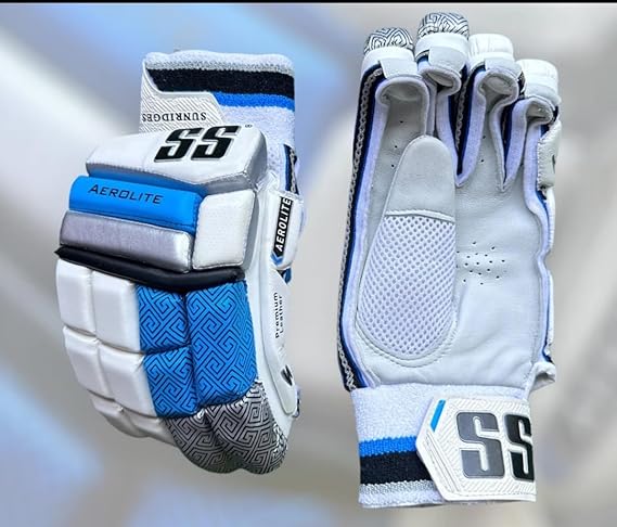 SS  Aerolite Cricket Batting Gloves 