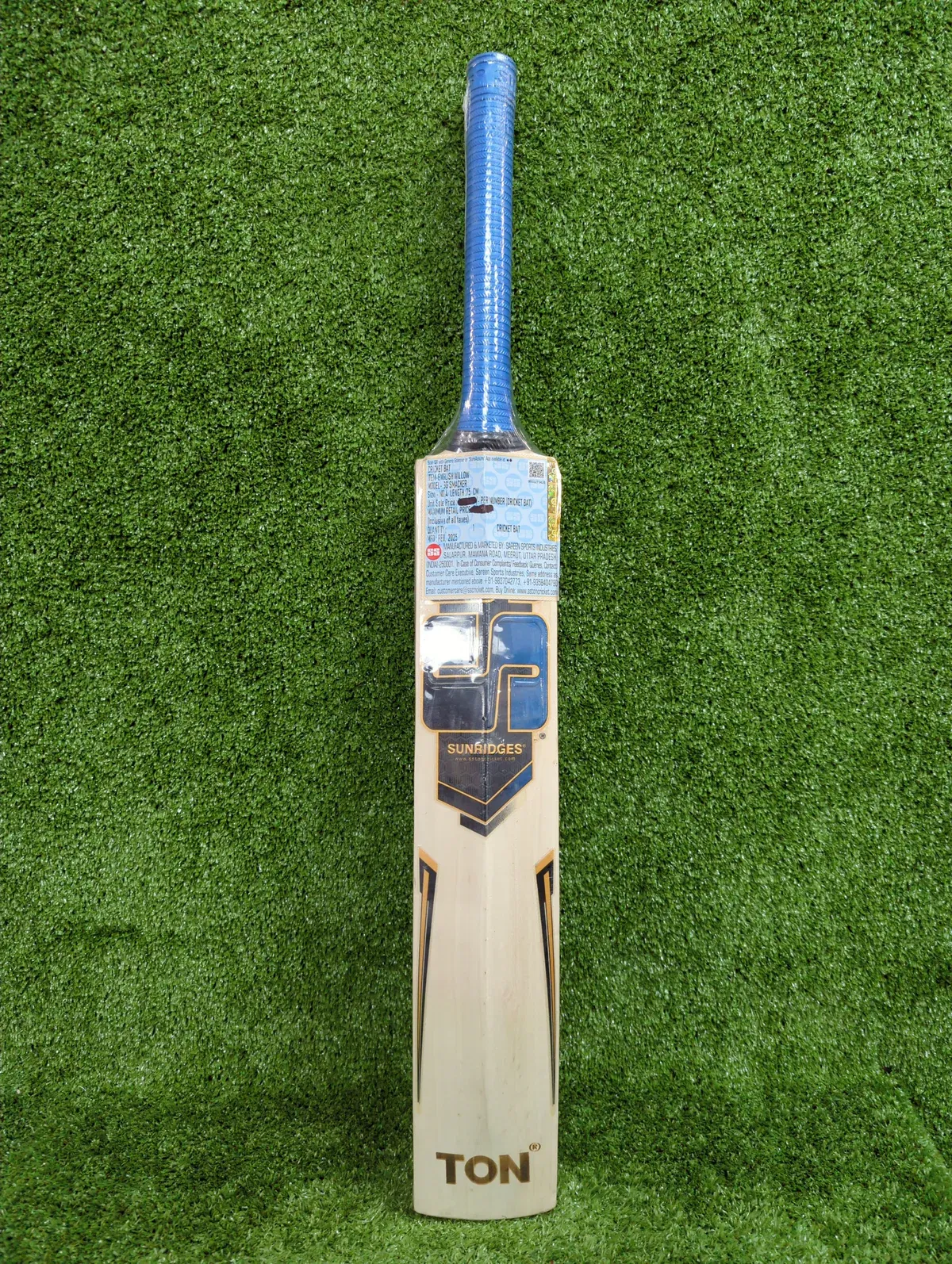 ss gg smacker junior english willow cricket bat Image