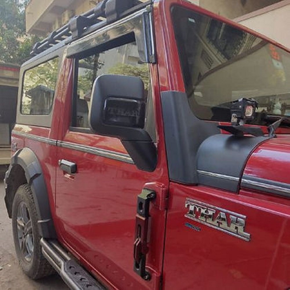 Mahindra Thar - Proman Heavy Duty Door Hinges - Red & Black (Set of 2) Image 